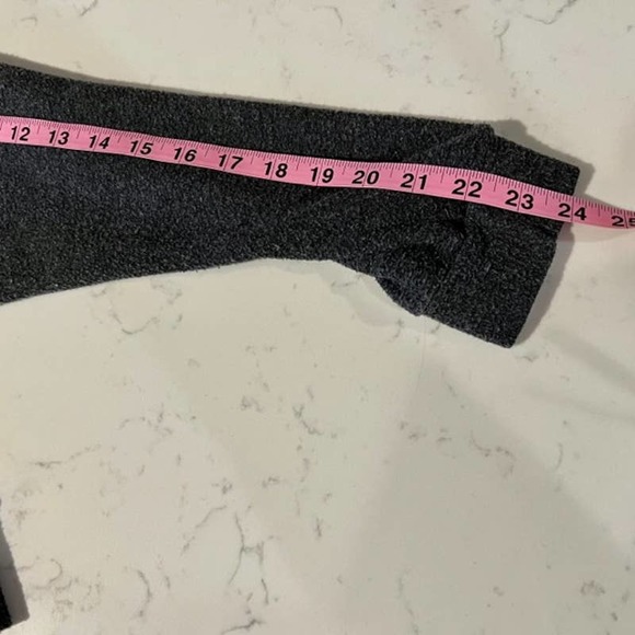 House of Tens Basically a Ballerina Cropped Sweatshirt - Picture 6 of 6